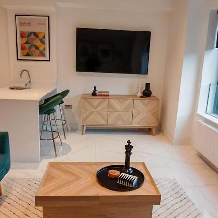 Luxury Apartment: City Centre, Stylish, Modern 체스터 외부 사진